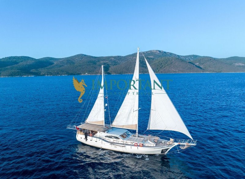 29 mt Gulet with 5 Cabins for 10 Persons in Bodrum